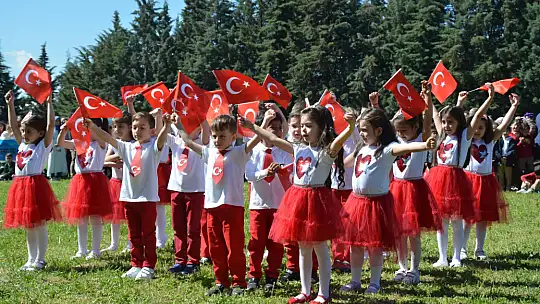 Emet'te Bayram 23 Nisan Coşkusu İle Devam Etti