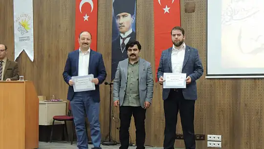 Ezbere 40 Hadis Okuyan 73 Öğrenci Ödüllendirildi