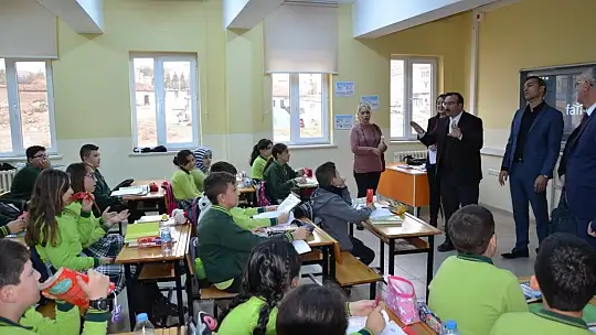 Emet'te Kitap Kampanyasına Yoğun Katılım Sürüyor