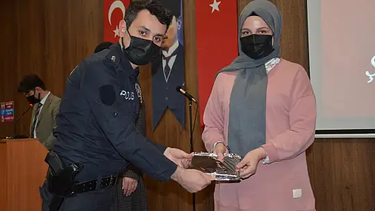 Milli Şairimizin Ölüm Yıldönümün de Öğrencilerimizden Şiir Dinletisi