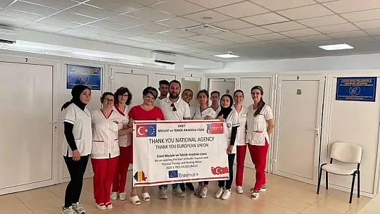 Emet'ten 30 Öğrenci Romanya'da  Fizik Tedavi Stajı Gördü