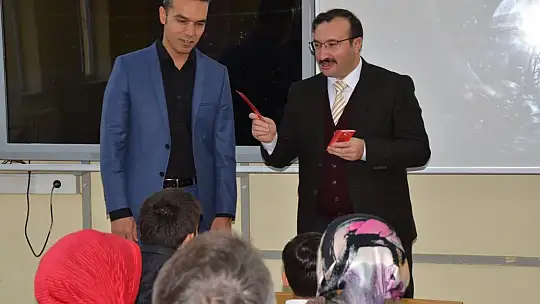 Emet'te Kitap Kampanyasına Yoğun Katılım Sürüyor