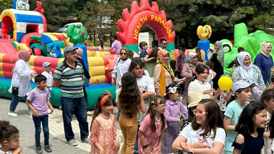 Karne Sevincini Belediye Karne Şenliği İle Kutladılar