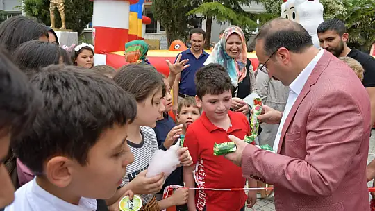 Karne Sevincini Belediye Karne Şenliği İle Kutladılar