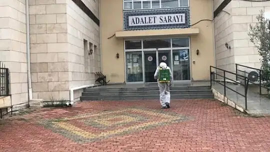 Emet Belediyesi Resmi Kurum ve İşyerlerini Dezenfekteye Devam Ediyor