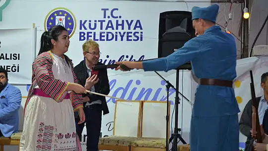 Kütahya Germiyan Sokağında Gazi Emet Gecesi
