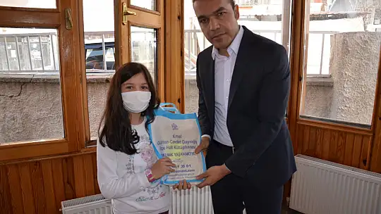 Kütüphaneler Haftasında En Çok Kitap Okuyan 5 Çocuğumuza Ödül