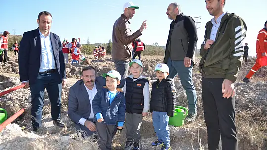 11 Kasım Fidan Dikim Gününde Emet'e 12 Bin Fidan