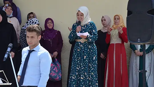 Gürpınar Köyünde El ve Göz Emeği Eserler Sergilendi.