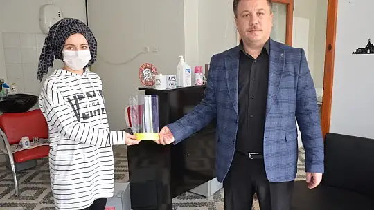 Emet Belediyesinden Berber Ve Kuaförlere UV Sterilize Makinaları