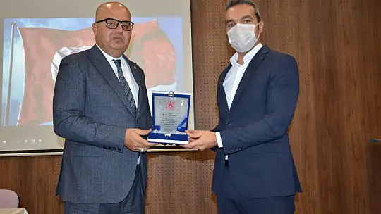 Genel Müdür ve Rektörden Emet'te Öğrenciler İle Kariyer Söyleşileri