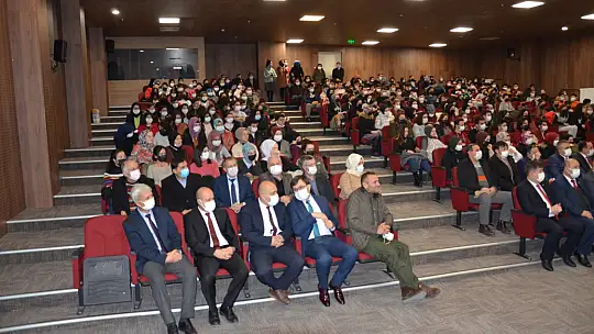 Genel Müdür ve Rektörden Emet'te Öğrenciler İle Kariyer Söyleşileri
