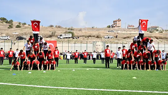 Gazi Emet'te 100. Coşkusu