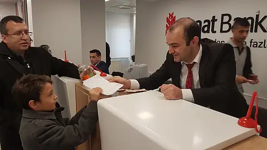 Emetli Küçük Mücahit Depremzedeler için bakın ne yaptı
