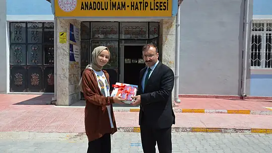 'Kudüs'te Bir Sabah'ı Kağıtlara döken Öğrencilere Tügva'dan Ödül