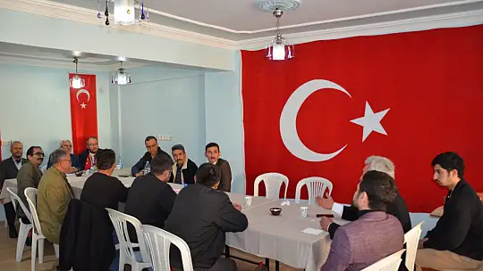 Emet Saadet Partisinden Gençlik Derneğinde İstişare Toplantısı