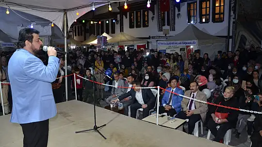 Kütahya Germiyan Sokağında Gazi Emet Gecesi