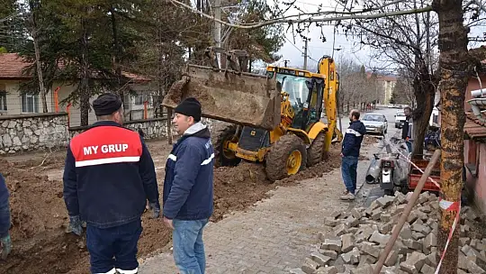 Karayollarını Mağdur Eden Su Kaçağı Bulundu