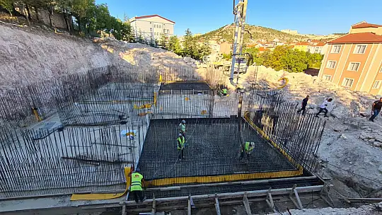 Emet'te Alt Yapı Çalışmaları 11 Ekiple Sürdürülüyor
