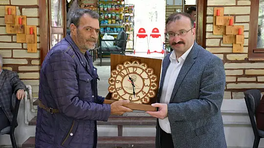 Emet Belediyesinden Emekli Personel Onure Edildi