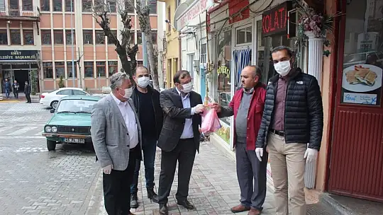 Emet Esnaf Odasından Tüm Esnaflara Maske Ve eldiven