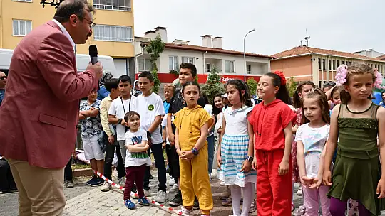 Karne Sevincini Belediye Karne Şenliği İle Kutladılar