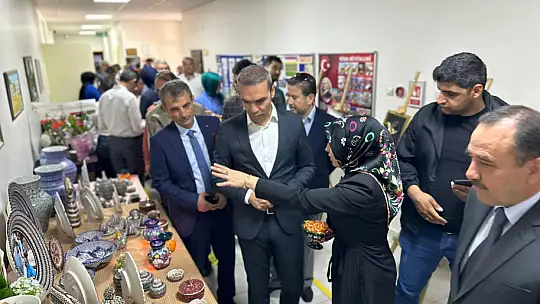 Emet Halk Eğitim 261 Kursta 5835 Kursiyere Belge Verdi