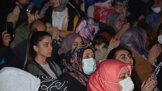 Kütahya Germiyan Sokağında Gazi Emet Gecesi