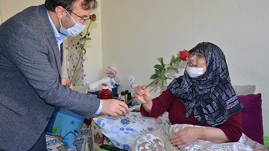 Anneler Gününde Başkan Doğan'dan Engelli Ailelerine Anlamlı Ziyaret