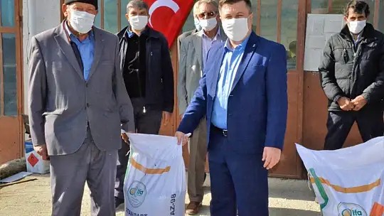 16 Üreticiye 1600 Kg Macar Fiği Dağıtıldı