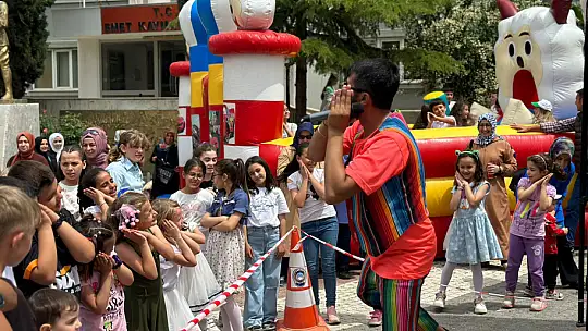 Karne Sevincini Belediye Karne Şenliği İle Kutladılar