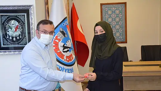 Yeni Hafızlarımıza Emet Kaymakamlığı ve Emet Belediyesinden Ödül