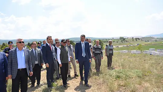 Emet'te Arıcılığı Geliştirme Adına Üreticilere  Arı Dağıtıldı