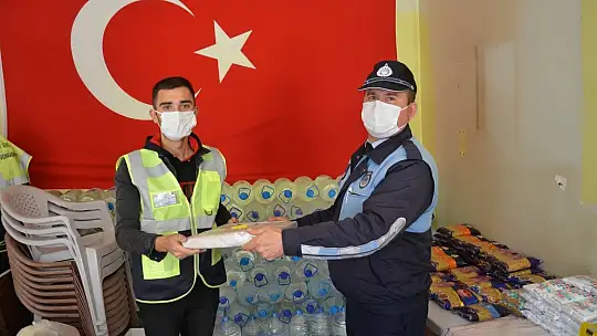 Emet Belediyesinden Sahada Etkin Mücadele Gösteren Vatandaşlara Moral Desteği