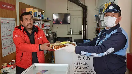 Emet Belediyesinden Sahada Etkin Mücadele Gösteren Vatandaşlara Moral Desteği