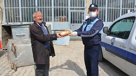 Emet Belediyesinden Sahada Etkin Mücadele Gösteren Vatandaşlara Moral Desteği