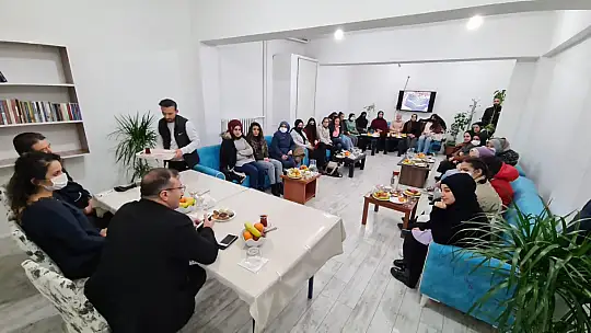 Emyo Öğrencileri Gülten Dayıoğlu İle Tanıştı