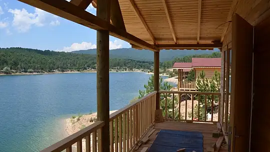 Yeniceköy Gölet Bungalov Evlerinin Tamamlanması Heyecanla Bekleniyor