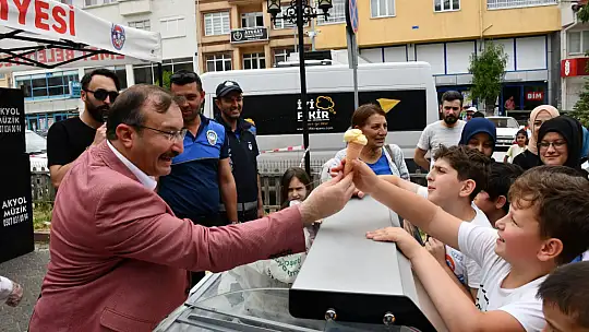 Karne Sevincini Belediye Karne Şenliği İle Kutladılar
