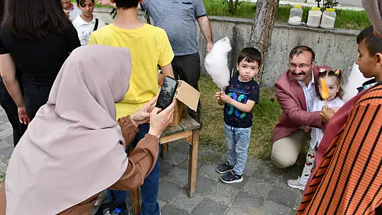 Karne Sevincini Belediye Karne Şenliği İle Kutladılar