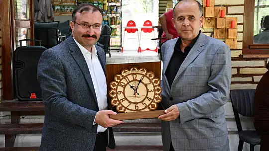 Emet Belediyesinden Emekli Personel Onure Edildi