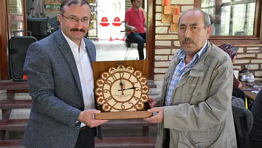 Emet Belediyesinden Emekli Personel Onure Edildi