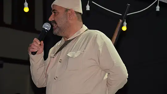 Kütahya Germiyan Sokağında Gazi Emet Gecesi