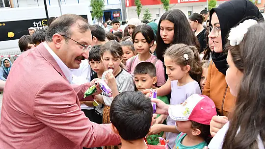 Karne Sevincini Belediye Karne Şenliği İle Kutladılar