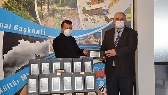 Emet Belediyesinden Uzaktan Eğitime Destek 100 Tablet