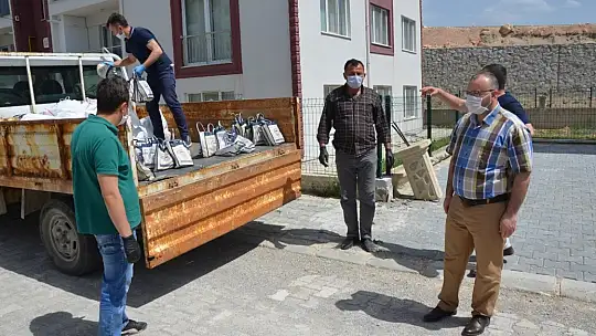 Emet Belediyesinden 5 bin Haneye Bayram İkramı ve Maske Dağıtımı