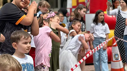 Karne Sevincini Belediye Karne Şenliği İle Kutladılar