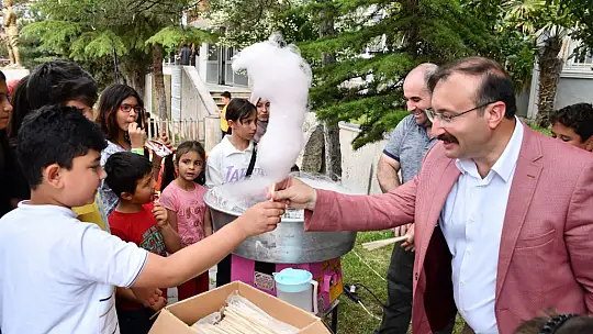 Karne Sevincini Belediye Karne Şenliği İle Kutladılar