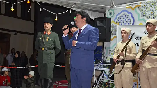 Kütahya Germiyan Sokağında Gazi Emet Gecesi