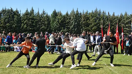 Emet'te Bayram 23 Nisan Coşkusu İle Devam Etti